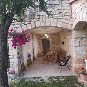 Ferienhaus Eden House, Kanfanar